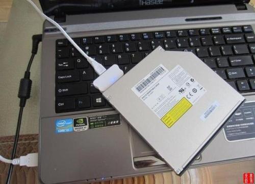 笔记本电脑升级SSD固态硬盘方法