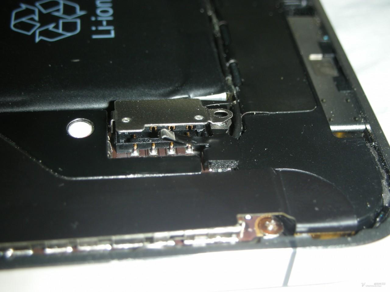 iphone4换电池三分钟教你搞定