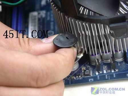 intel LGA 775 CPU散热器安装图解