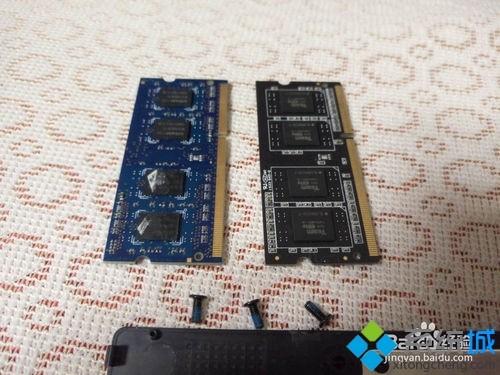 宏碁ACER4752Gwin7系统笔记本正确更换内存条的详细步骤