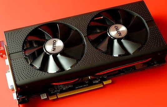 蓝宝石Radeon 9200 128MB/128bit,显卡采用了大板设计,仅售388
