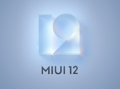 雷军试用MIUI12 给出两个字评价：惊艳