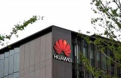 华为发布《自动驾驶网络解决方案白皮书》：5-7年内网络实现初步自治