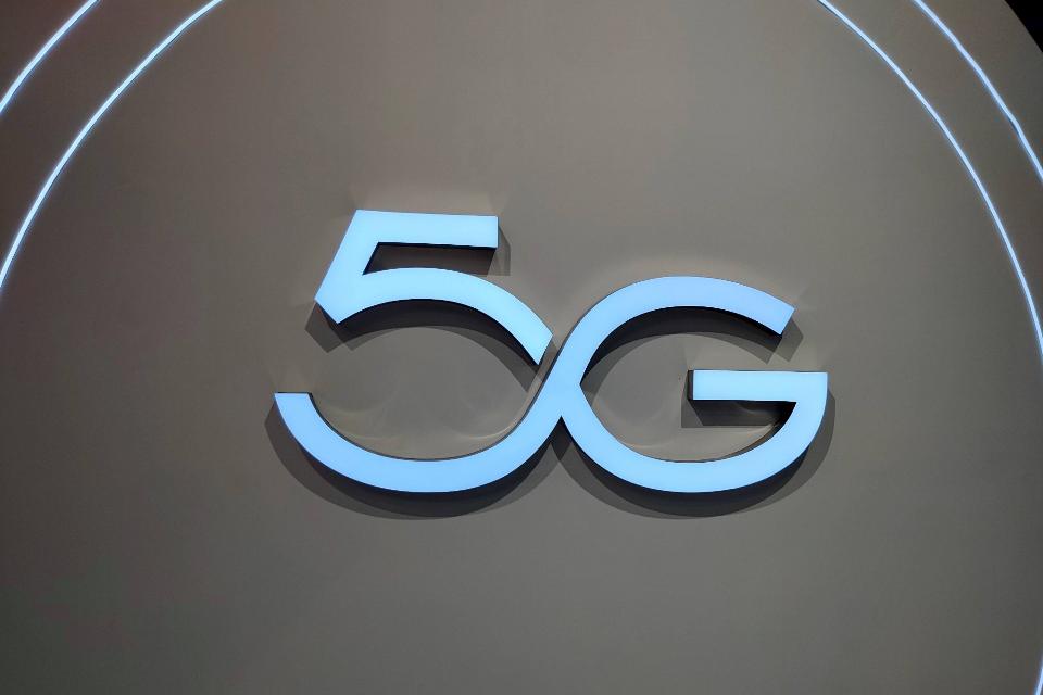 运营商流量单价贬值速度加快：直逼 4 元 / GB