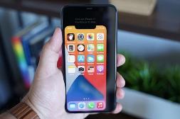 全系OLED屏！iPhone 12细节屏曝光：机身单手掌握无压力