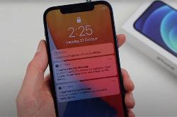 痒将两台iPhone 12互换主板：结果大杯具