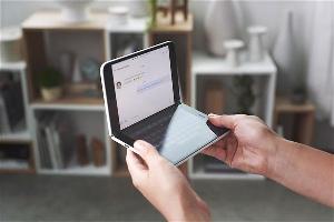 微软有可能会在明年推出下一代  Surface Duo