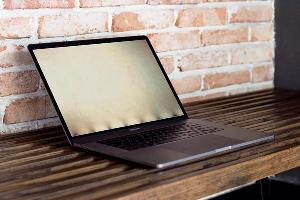 苹果延长MacBook Pro 13英寸屏幕背光维修计划期限
