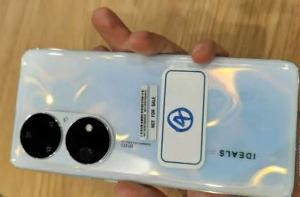 新版华为P50 Pro 真机照曝光：麒麟 9000 + 5G 芯片