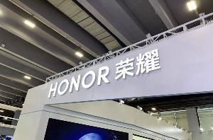 28.5秒产一台手机！荣耀首个自建智能制造产业园亮相