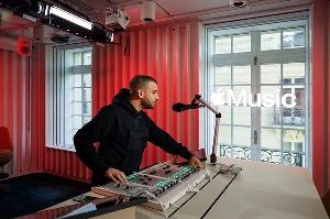 苹果公司庆祝在法国成立40周年，将在巴黎推出新的Apple Music工作室