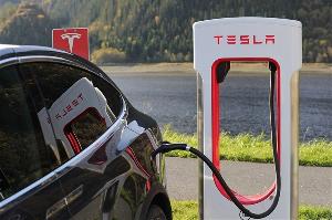 特斯拉Tesla App更新4.3版本，加入重磅功能