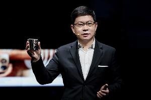 华为P50pocket手机发布，充满艺术气息的折叠屏