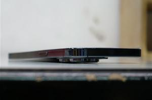 曝iPhone 14 Pro Max镜头激凸严重：桌面放不稳