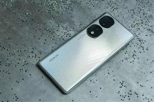荣耀80系列手机即将发布：搭载天玑1080、骁龙778G＋和骁龙8+处理器