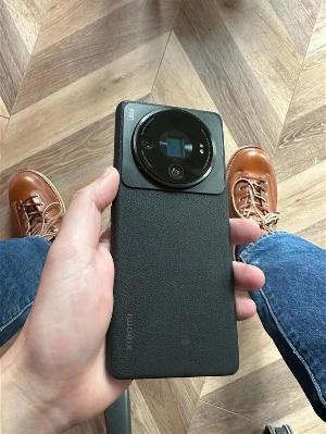 小米12S Ultra概念机的实体机曝光：潜望式长焦直接砍掉了