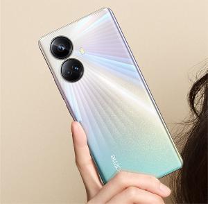 realme 真我 10 Pro+ 的外观公布：“星耀之光”配色 后置双圆环三摄 后盖整体多彩渐变