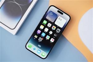 古尔曼：苹果iPhone 15全系支持灵动岛+USB-C接口，Pro版将采用钛合金框架