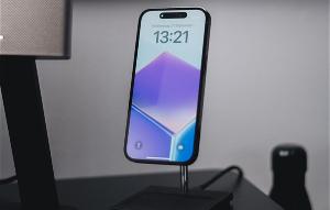 iPhone15正面玻璃曝光：全系配备灵动岛和弧形边框