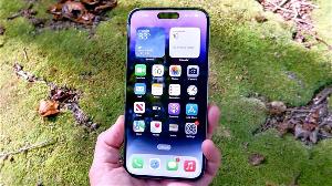 iPhone 15 Pro Max机型配备潜望式长焦镜头，苹果史上第一款