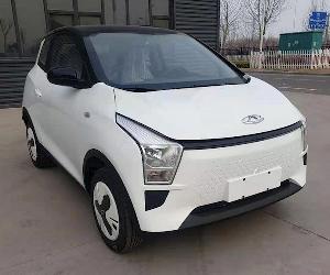 奇瑞“QQ棒棒糖”：定位纯电微型车，采用双门四座布局