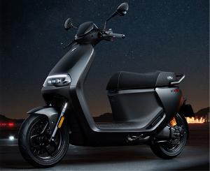 九号 E300P 旗舰电动踏板摩托车发布，售价 24999 元起