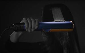 戴森推出 Dyson Airstrait 气流直发器，可以避免直发器的加热板损伤发丝的最大问题