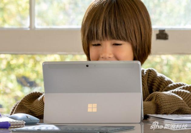 微软Surface Go 2和苹果iPad Pro 2020究竟怎么选？