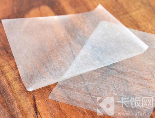 包裹奶糖的透明纸吃下去后，对身体有害吗