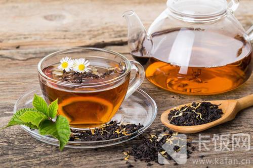 喝茶有养生保健的功效，但是茶是喝的越多越好吗