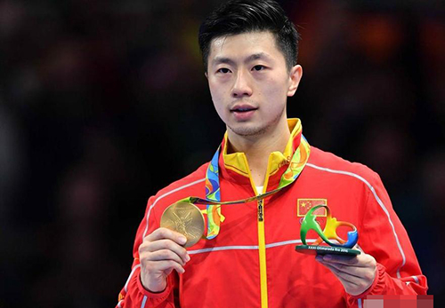奥运会历史上，第一个蝉联奥运会乒乓球男单冠军的运动员是
