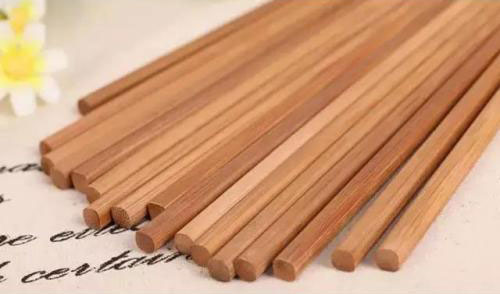 家中使用的木制或竹制筷子最好