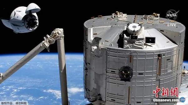 国际空间站为俄罗斯拍摄电影下降1200米，迎接太空摄制组