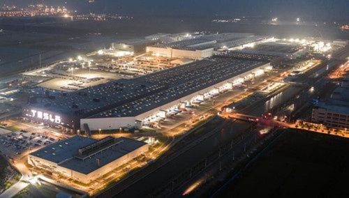 特斯拉上海超级工厂正在全力交付，做好了冲刺准备
