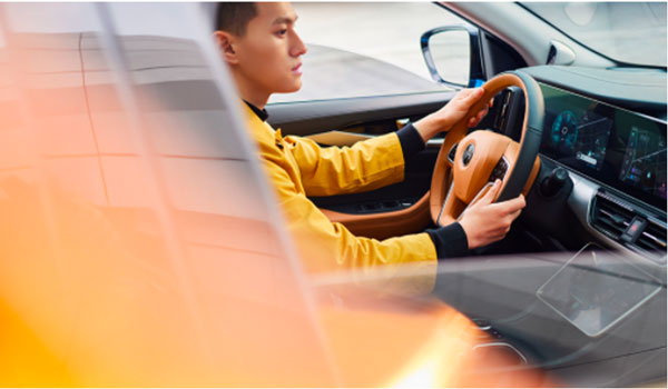 威马W6推送系统升级，提升智能驾驶和人车交互体验