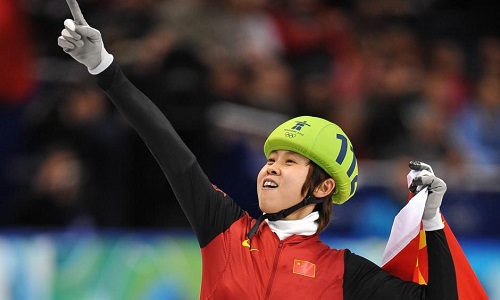 王濛被戏称为冬奥解说段子手，猜猜她曾获得了几枚冬奥金牌