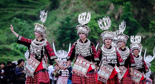 姊妹节是贵州省台江县苗族同胞的传统节日对吗