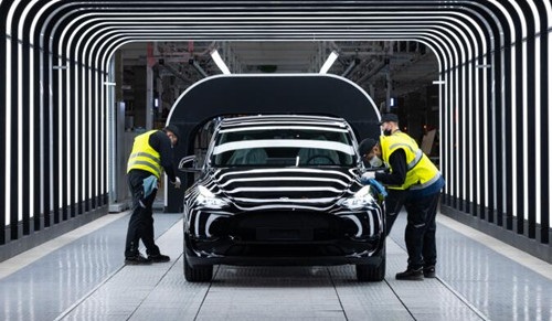 特斯拉柏林超级工厂部分高性能Model Y车型发现安全缺陷，现已暂停交付