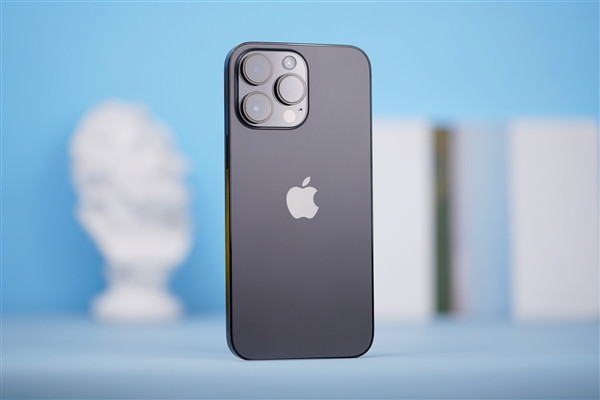 苹果公司已拥有5项钛相关专利：为iPhone 15 Ultra钛金属材质的外壳做准备