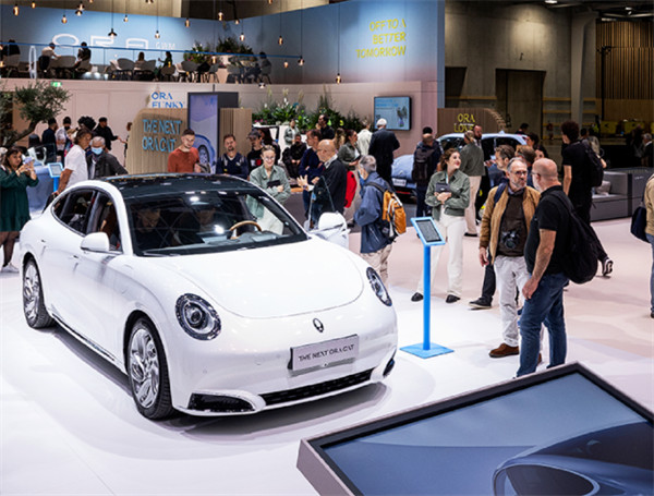 欧拉汽车10月31日欧拉闪电猫上市：纯电中型车市场 里程最高 705km