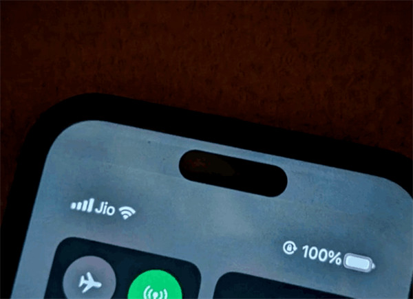 iPhone 14 Pro Max出现“烧屏”现象，灵动岛翻车！