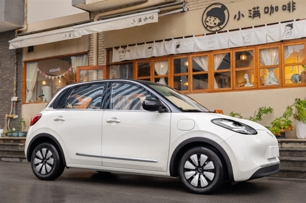 五菱全新小型纯电动车缤果将于3月上市，价格区间7-10左右