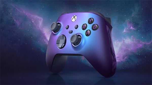 微软推出“星空渐变”Xbox Series 手柄，橡胶“漩涡”握把+纹理肩键