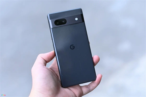 零售清单显示：谷歌将于今年 6 月推出 Pixel Fold 和 Pixel 7a 两款手机