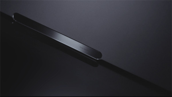 联想公布YOGA Pro 系列笔记本的外观：键盘拥有橙色背光，A 面采用全新 ID 设计