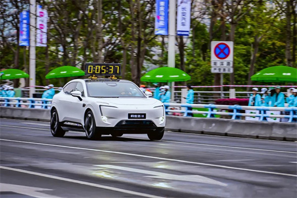 阿维塔 11 单电机版上市发布会明日举行，全系搭载 HI 华为全栈智能汽车解决方案