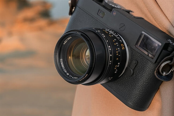 徕卡M11 Monochrom黑白相机发布：国行售价71000元