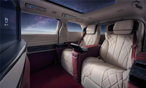 腾势D9 PREMIER 创始版四座量产版将在11月17日亮相