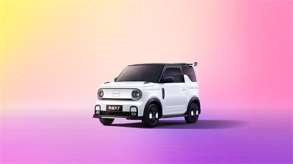 吉利熊猫卡丁开启预售，预售价 4.89 万元