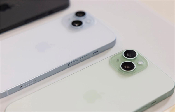 苹果承诺为 iPhone 15 提供 5 年安全更新